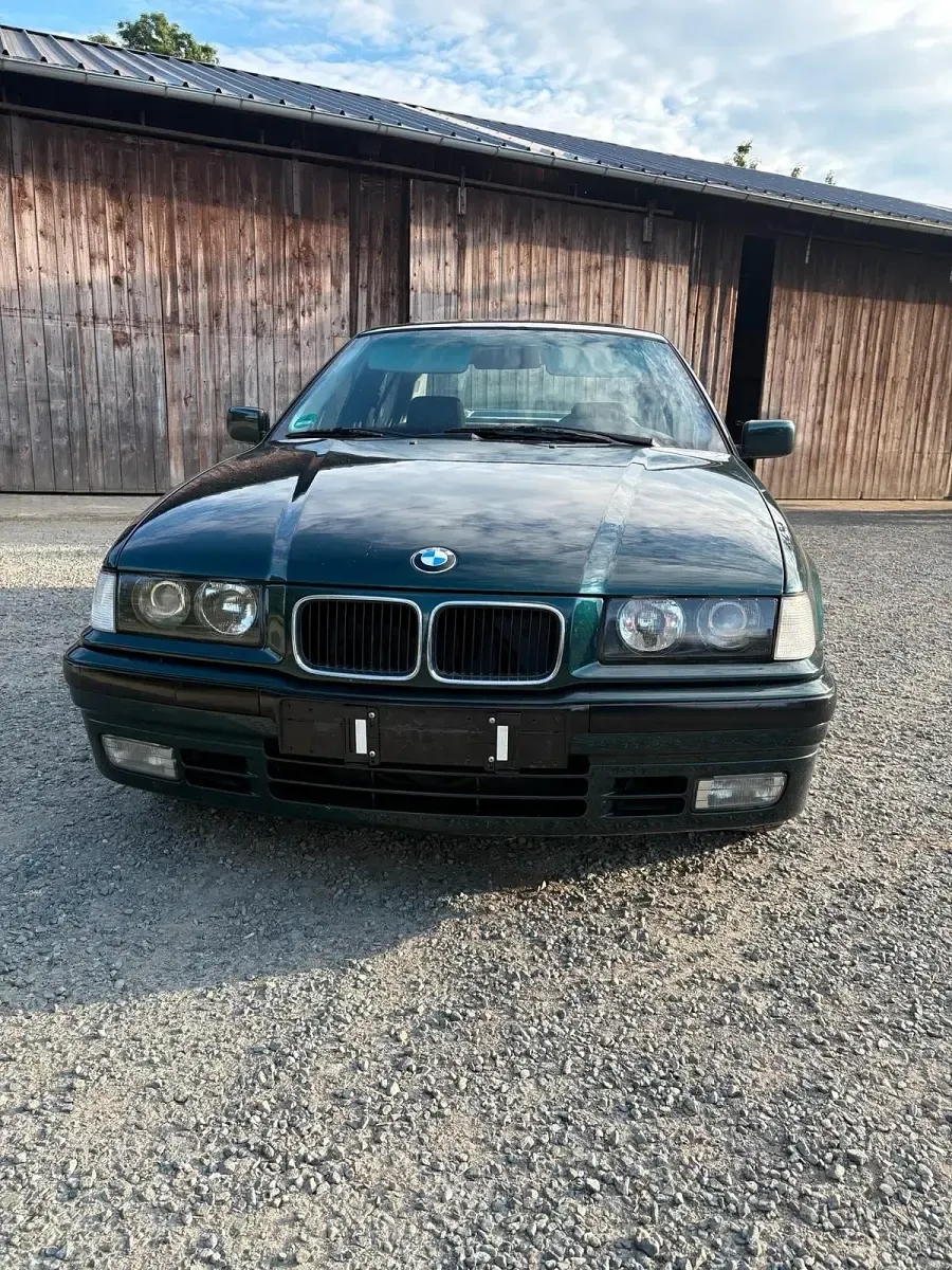 Gebraucht BMW 316 100 PS (73 kW) 1992 Grün Limousine