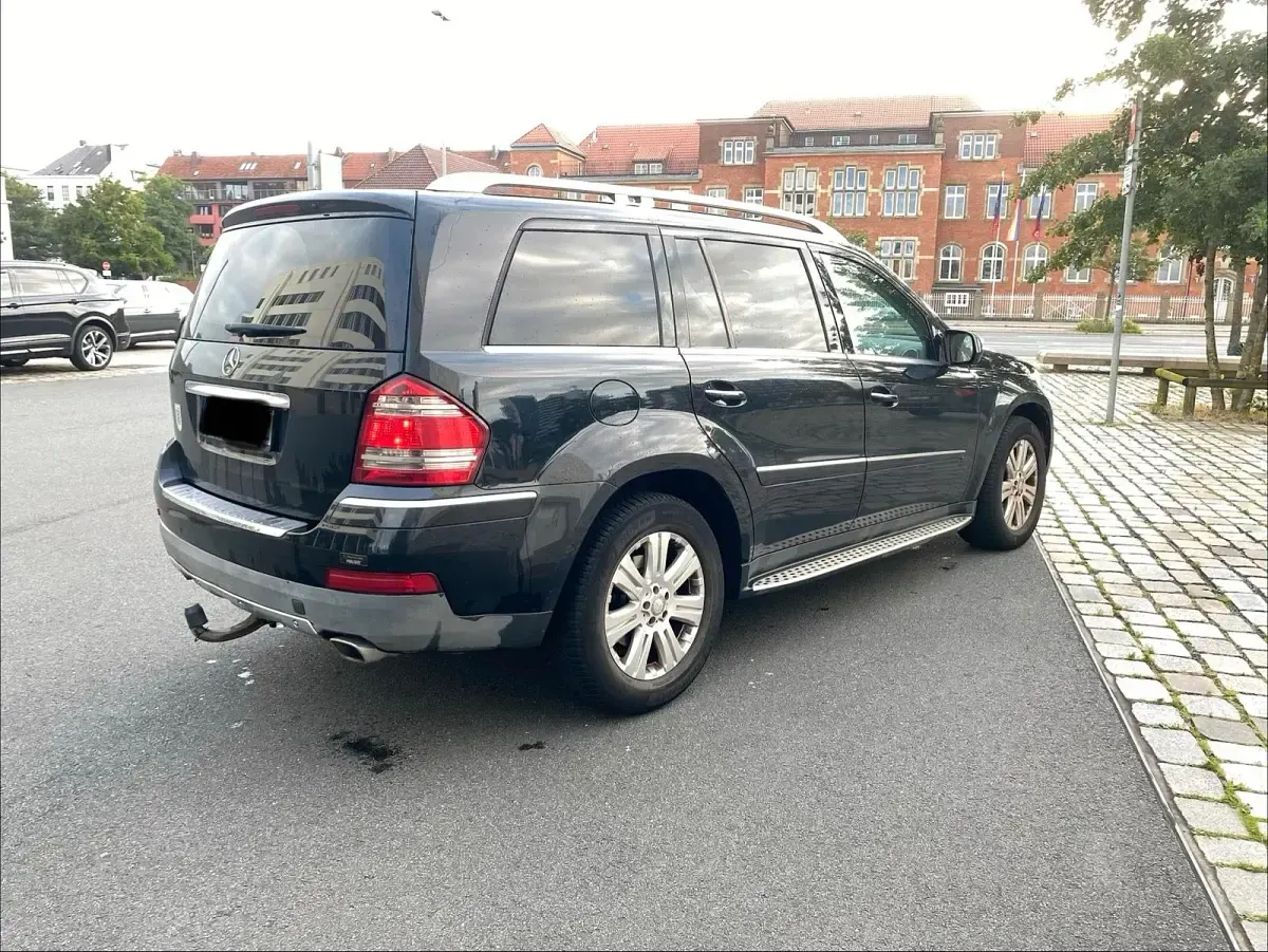Gebraucht Mercedes GL320 224 PS (164 kW) 2008 Schwarz SUV