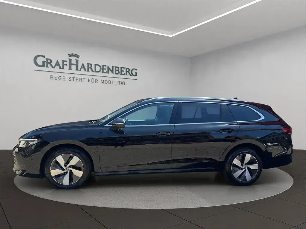 Gebraucht VW Passat Business 150 PS (110 kW) 2025 Schwarz Kombi