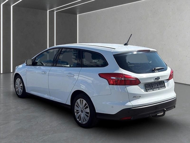 Używany Ford Focus Trend 120 KM (88 kW) 2017 Biały Kombi