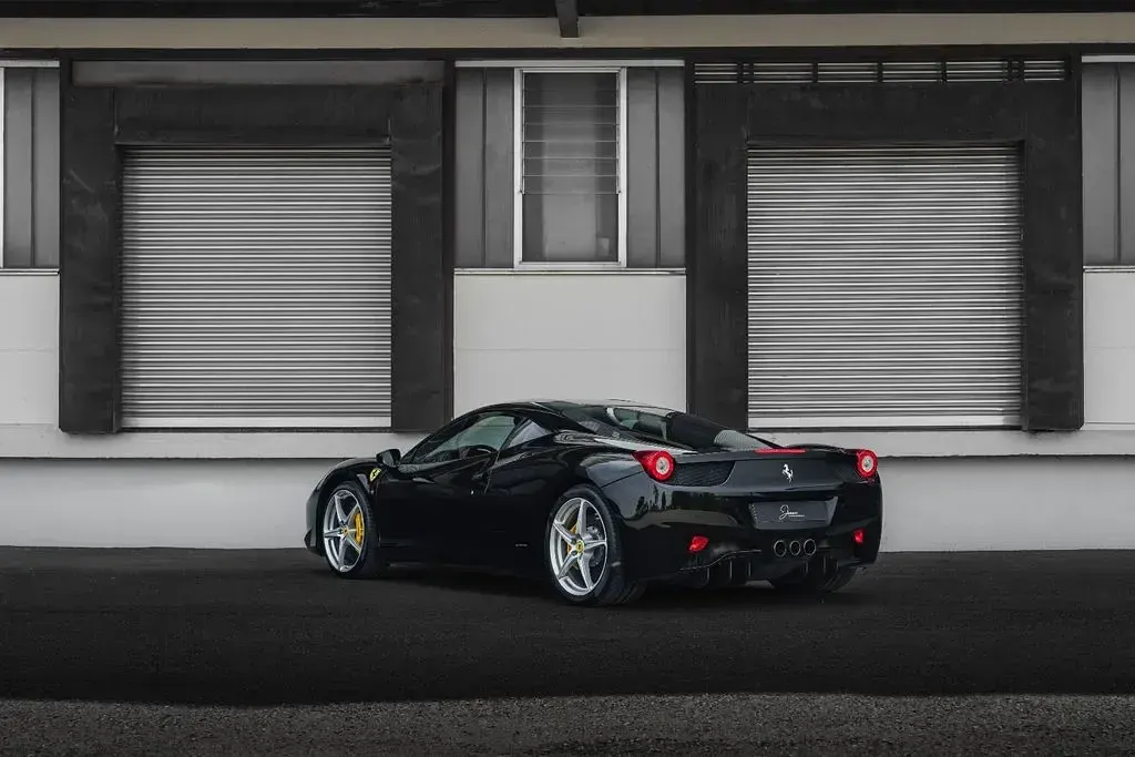 Second-hand Ferrari 458 570 CP (419 kW) 2013 Negru