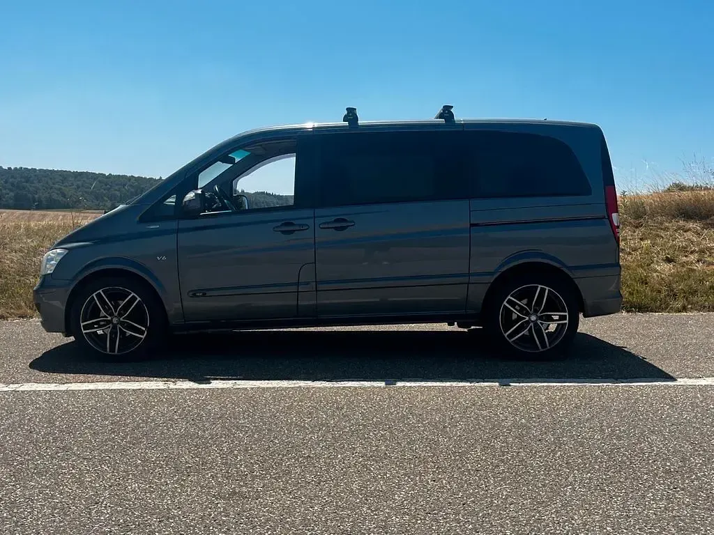 Gebraucht Mercedes Viano 224 PS (164 kW) 2011 Grau Van / Kleinbus