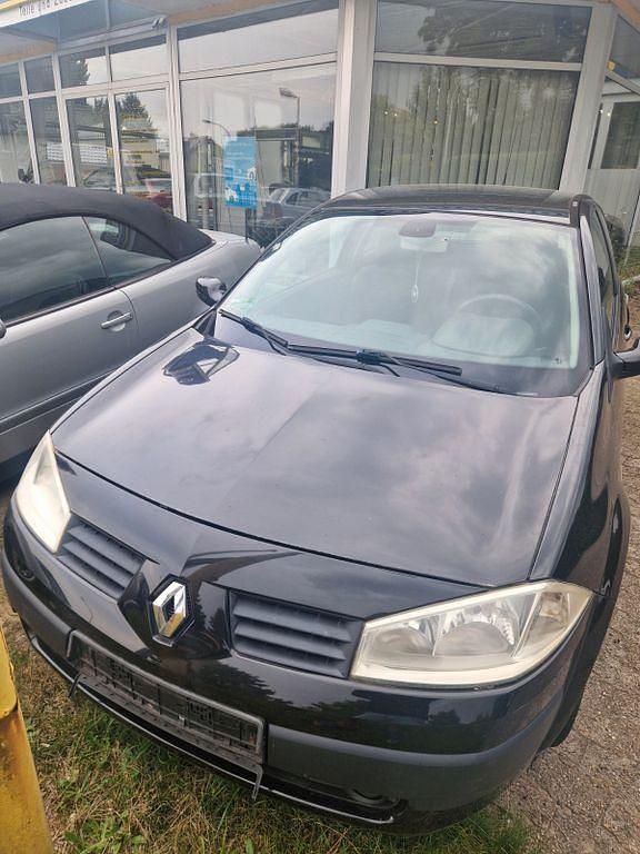 Schwarz Gebraucht 2005 Renault Mégane II Avantage Limousine | 1.899 € (Fairer Preis) - Bild 1/4