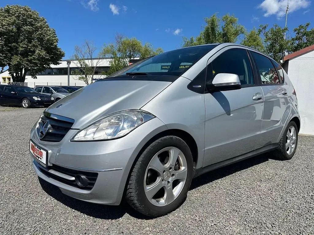 Gebraucht Mercedes A160 82 PS (60 kW) 2010 Polarsilber Limousine