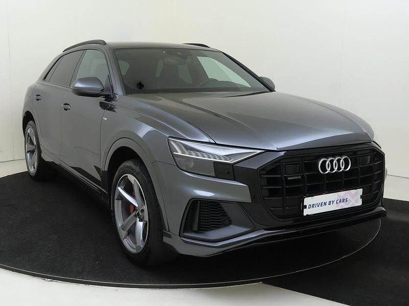 Gebraucht Audi Q8 S-Line 340 PS (250 kW) 2019 Daytonagrau perleffekt SUV