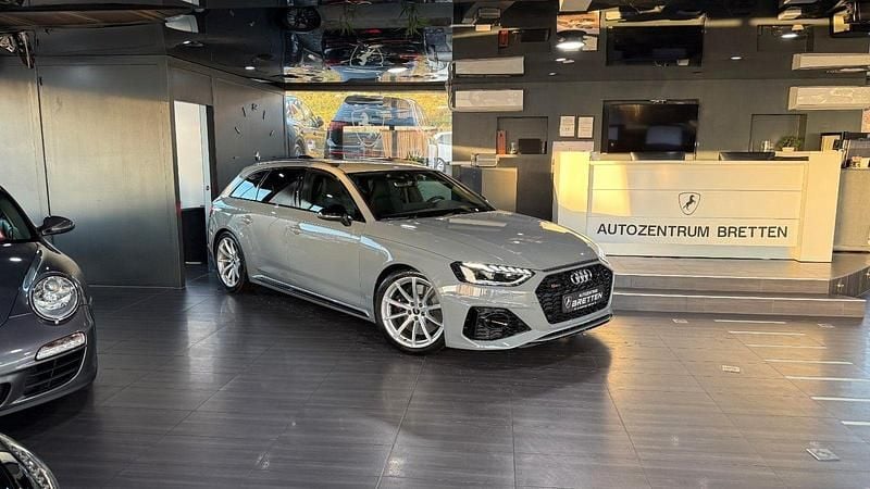 Gebraucht Audi RS4 Ambiente 450 PS (330 kW) 2021 Grau Kombi