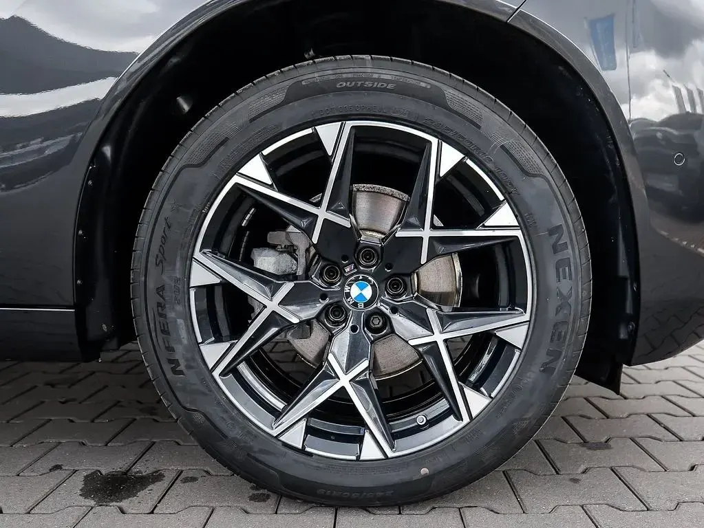Gebraucht BMW X3 M Sport 208 PS (152 kW) 2025 Grau SUV