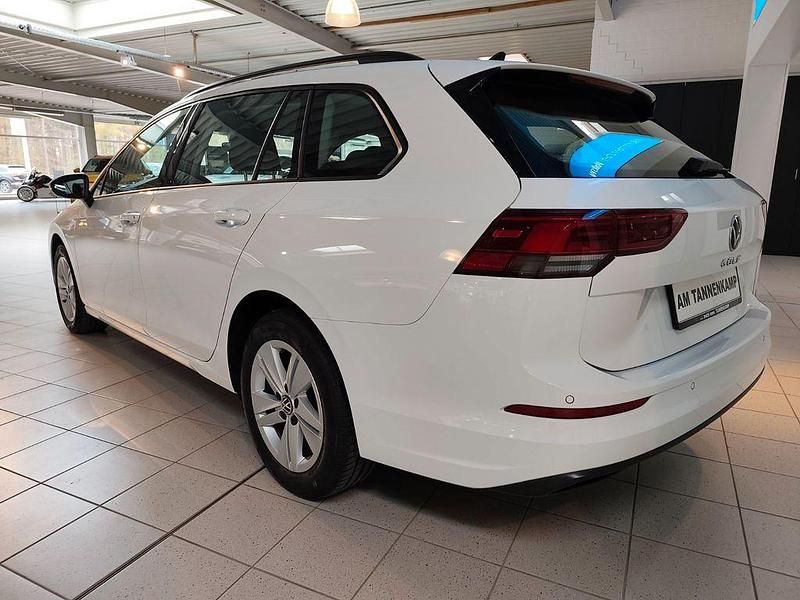Gebraucht VW Golf VIII Business 116 PS (85 kW) 2022 Weiß Kombi
