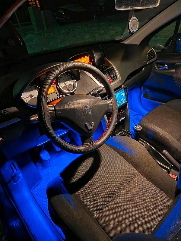 Gebraucht Peugeot 207 88 PS (64 kW) 2006 Blau Kleinwagen