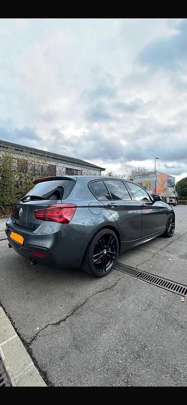 Grau Gebraucht 2018 BMW M140 M Sport Kleinwagen | 25.900 € (Fairer Preis) - Bild 1/3