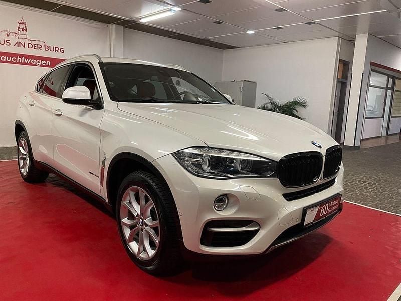 Mineralweiss metallic Gebraucht 2018 BMW X6 Sport Line SUV | 32.800 € (Guter Preis) - Bild 1/4
