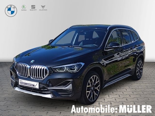 Schwarz Gebraucht 2021 BMW X1 xLine SUV | 36.450 € (Teuer) - Bild 1/4