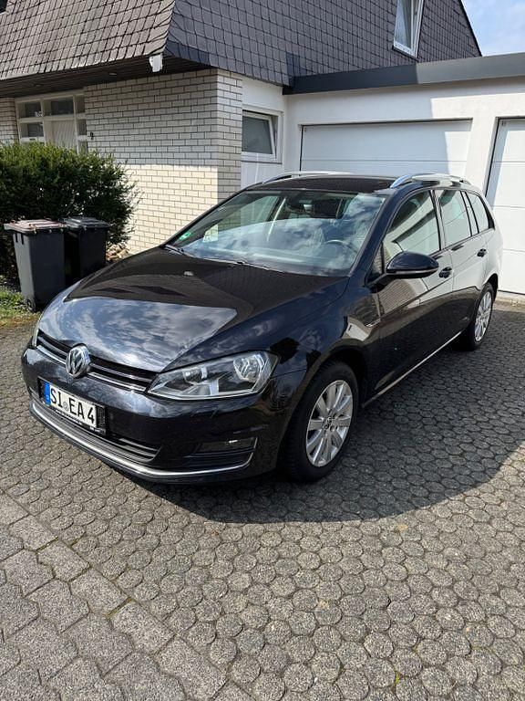 Gebraucht VW Golf VII LOUNGE 110 PS (80 kW) 2015 Schwarz Kombi