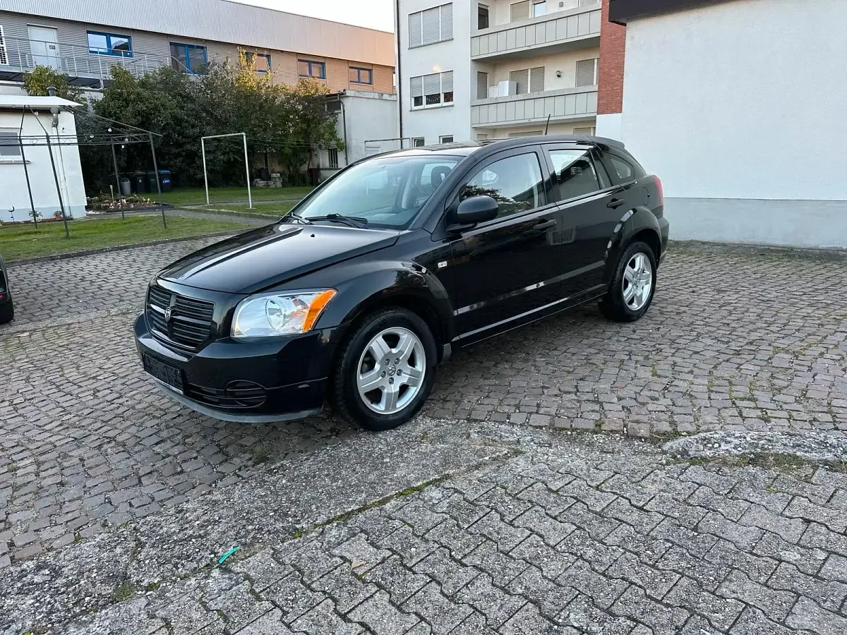 Usata Dodge Caliber 150 CV (110 kW) 2009 Nero Utilitaria