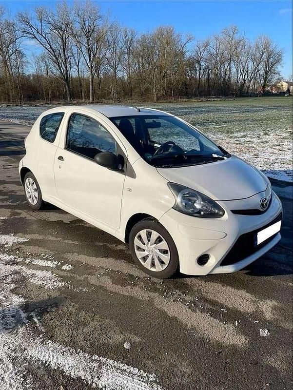 Gebraucht Toyota Aygo 68 PS (50 kW) 2014 Kleinwagen