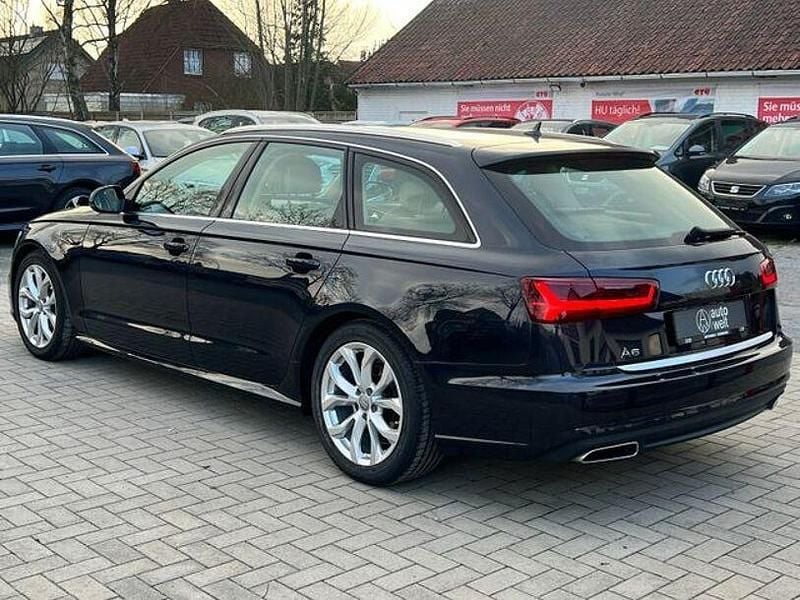 Gebraucht Audi A6 Ambiente 190 PS (139 kW) 2015 Blau Kombi