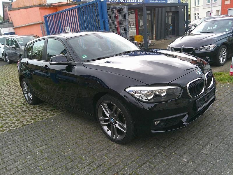 Gebraucht BMW 120 Advantage 184 PS (135 kW) 2018 Schwarz Kleinwagen
