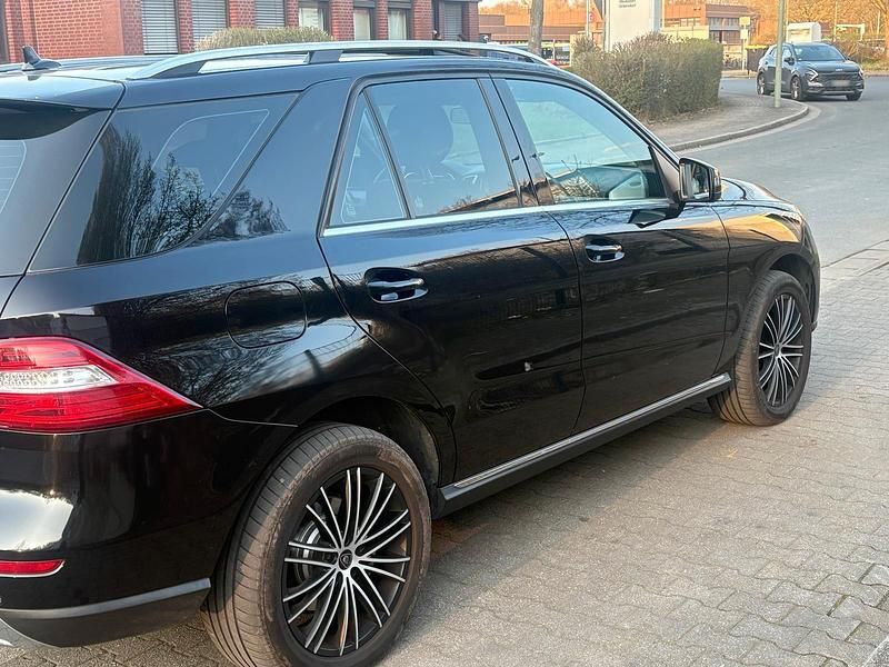 Gebraucht Mercedes ML350 2015 Schwarz SUV