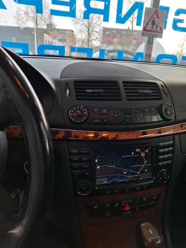 Gebraucht Mercedes E280 Elegance 177 PS (130 kW) 2005 Silber Kombi