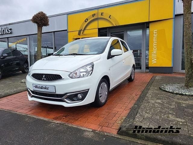 Usado Mitsubishi Space Star Edition 71 HP (52 kW) 2019 Branco Sedan