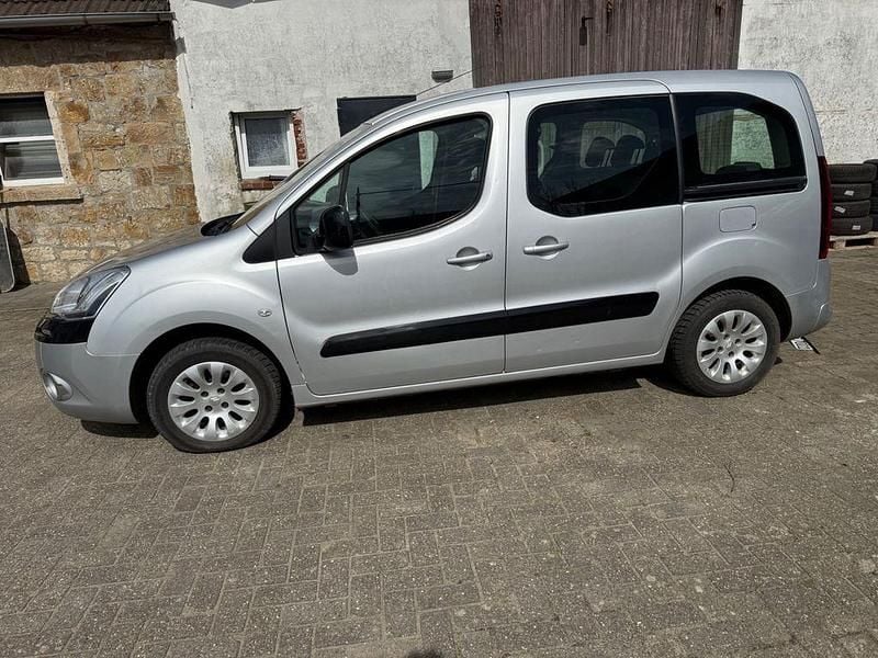 Gebraucht Citroën Berlingo SELECTION 92 PS (67 kW) 2013 Grau Van / Kleinbus