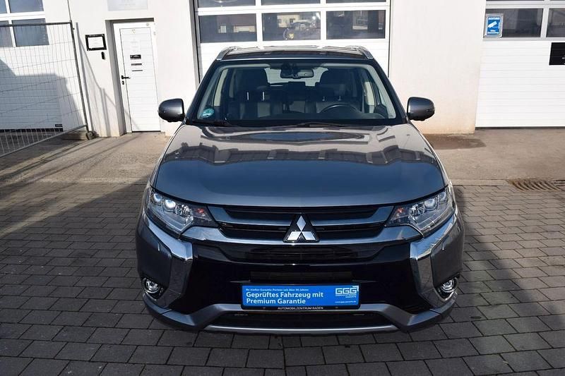 Gebraucht Mitsubishi Outlander P-HEV 203 PS (149 kW) 2017 Grau SUV