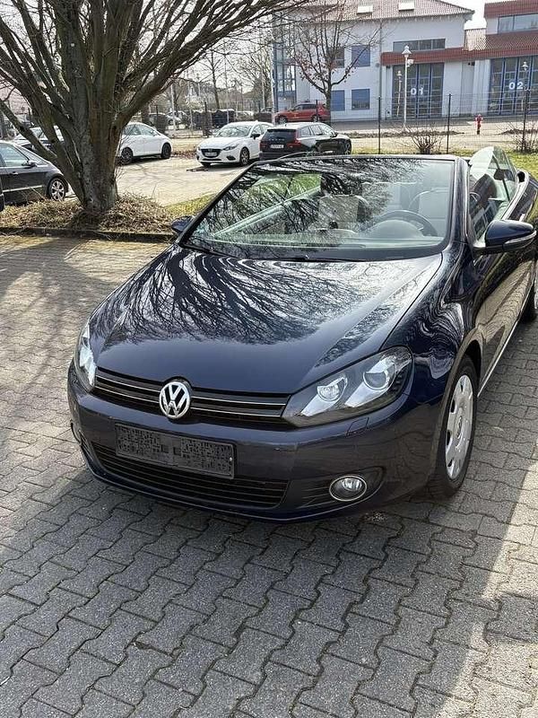 Gebraucht VW Golf Cabriolet Exclusive 140 PS (102 kW) 2015 Blau Cabrio