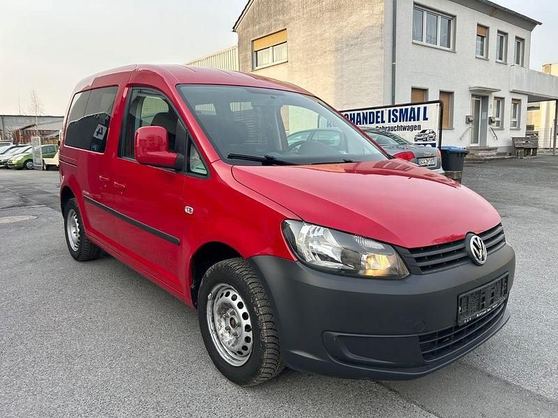 Gebraucht VW Caddy Trendline 75 PS (55 kW) 2014 Rot Van / Kleinbus