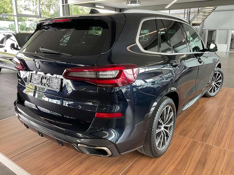 Gebraucht BMW X5 M 530 PS (389 kW) 2022 Carbonschwarz SUV