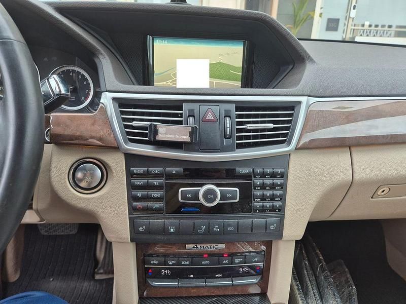 Gebraucht Mercedes E350 306 PS (225 kW) 2011 Schwarz Limousine