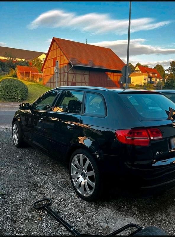 Gebraucht Audi A3 Basis 125 PS (91 kW) 2013 Schwarz Limousine