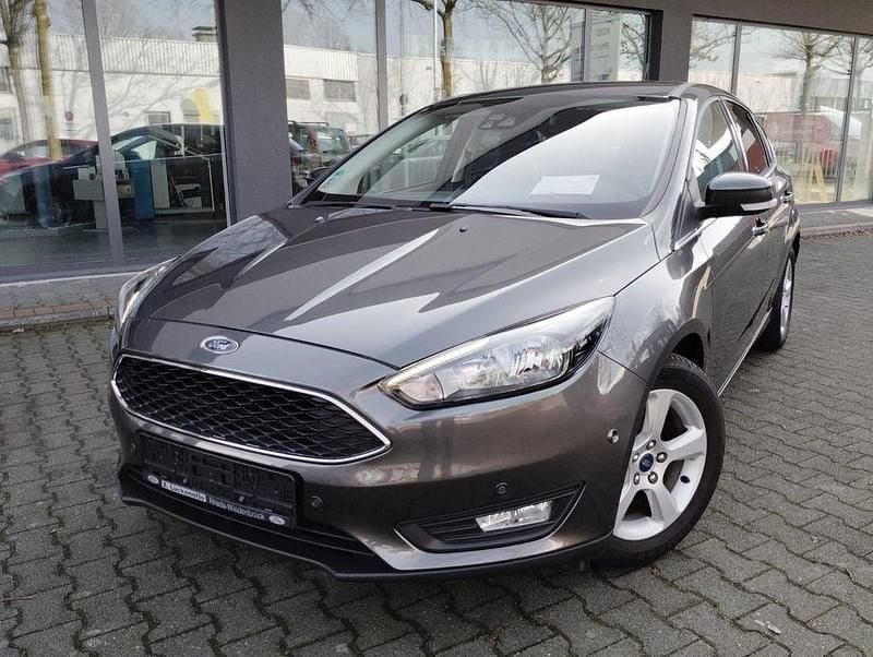 Gebraucht Ford Focus Cool & Connect 125 PS (91 kW) 2018 Silber Limousine