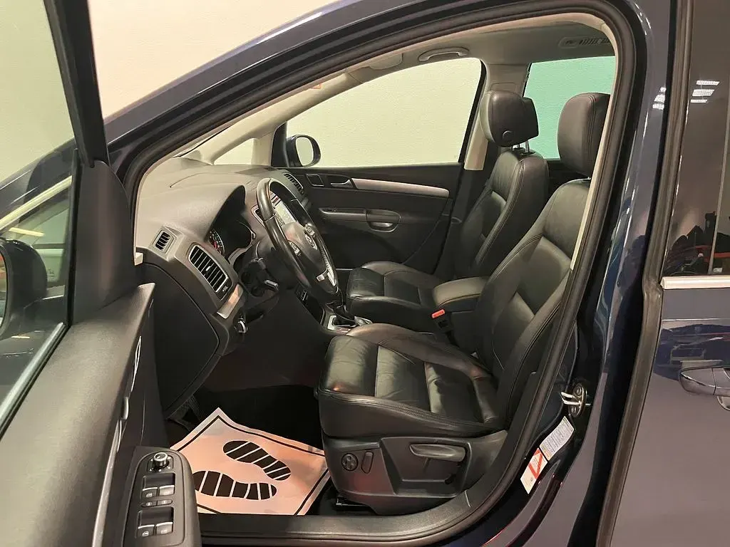 Gebraucht VW Sharan Highline 177 PS (130 kW) 2014 Blau Van / Kleinbus