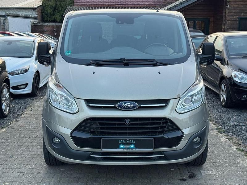 Gebraucht Ford Transit Trend 131 PS (96 kW) 2016 Grau Kombi