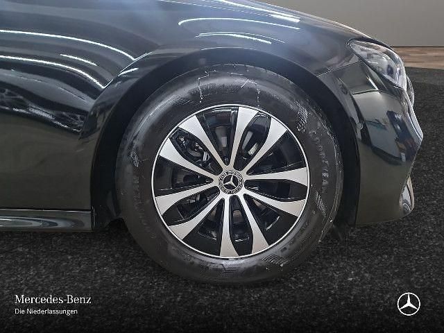 Gebraucht Mercedes E220 Advanced Plus 197 PS (144 kW) 2025 Schwarz Limousine