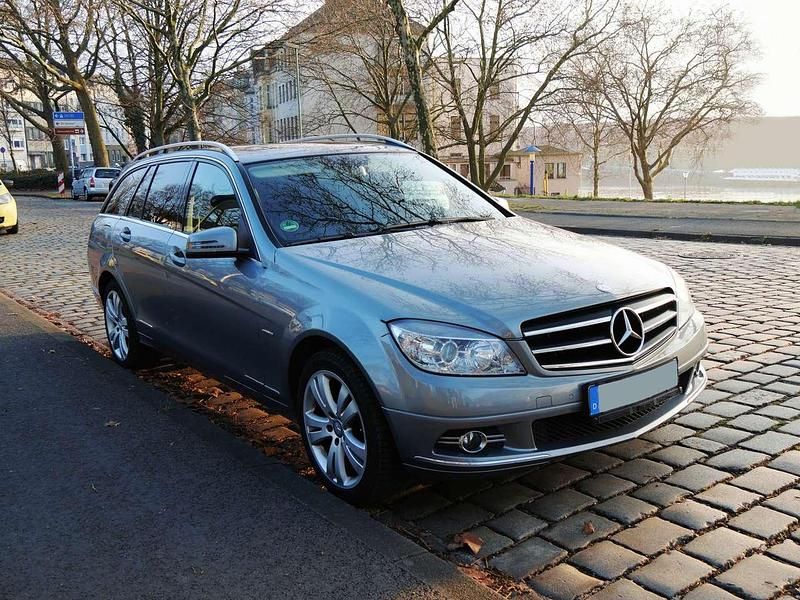 Gebraucht Mercedes C280 Elegance 231 PS (169 kW) 2008 Silber Kombi
