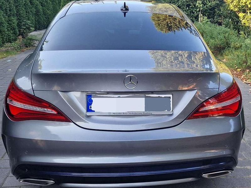 Grau Gebraucht 2019 Mercedes CLA200 Edition Coupé | 26.600 € (Superpreis) - Bild 1/4