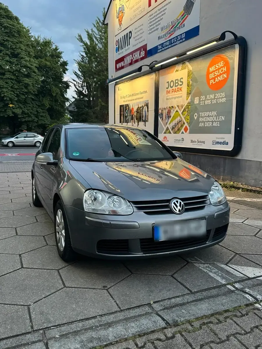 Gebraucht VW Golf V 105 PS (77 kW) 2005 Grau Kleinwagen
