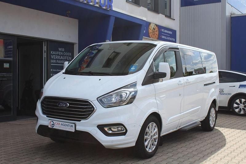 Gebraucht Ford Tourneo 150 PS (110 kW) 2023 Weiß Van / Kleinbus