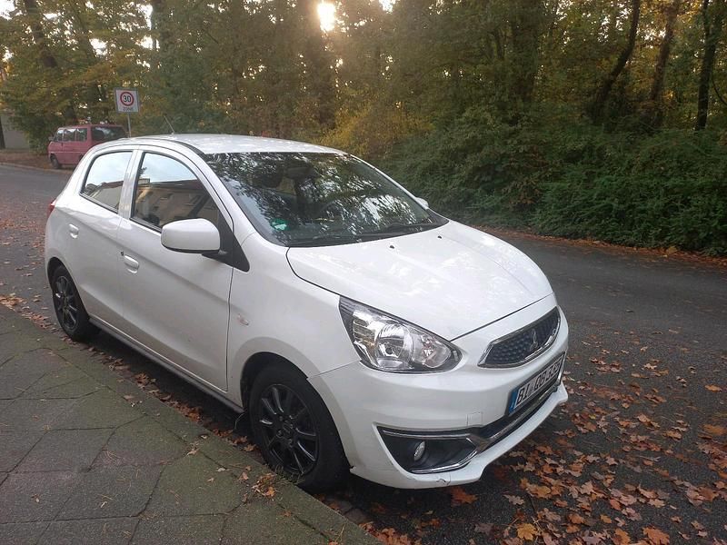 Weiß Gebraucht 2017 Mitsubishi Space Star Kleinwagen | 4.100 € (Fairer Preis) - Bild 1/4