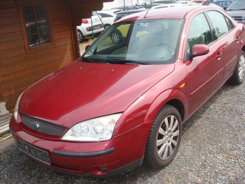 Braun Gebraucht 2002 Ford Mondeo Ambiente Limousine | 550 € (Superpreis) - Bild 1/4