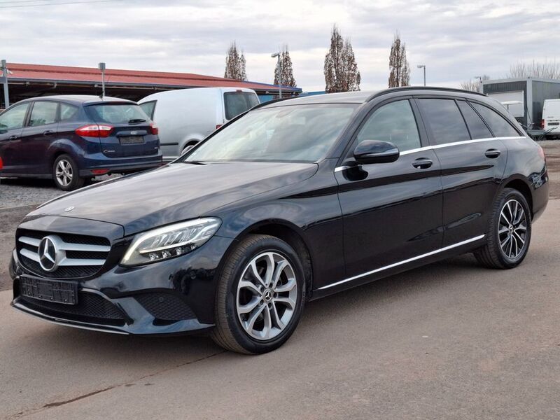 Schwarz Gebraucht 2019 Mercedes C200 Kombi | 13.990 € (Fairer Preis) - Bild 1/4
