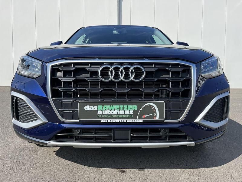 Gebraucht Audi Q2 Advanced Plus 150 PS (110 kW) 2024 Navarrablau SUV