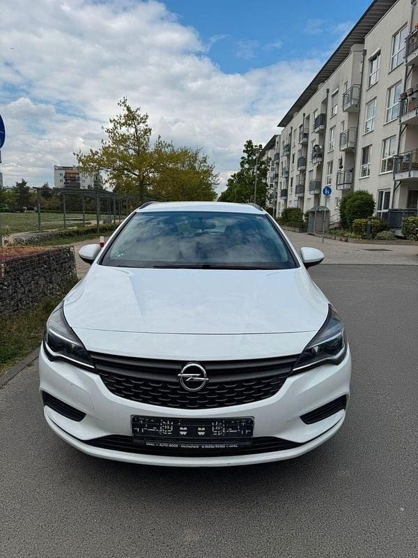 Usado Opel Astra Active 105 HP (77 kW) 2017 Branco Carrinha