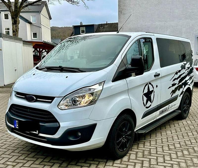 Gebraucht Ford Transit Custom 105 PS (77 kW) 2018 Weiß Van / Kleinbus