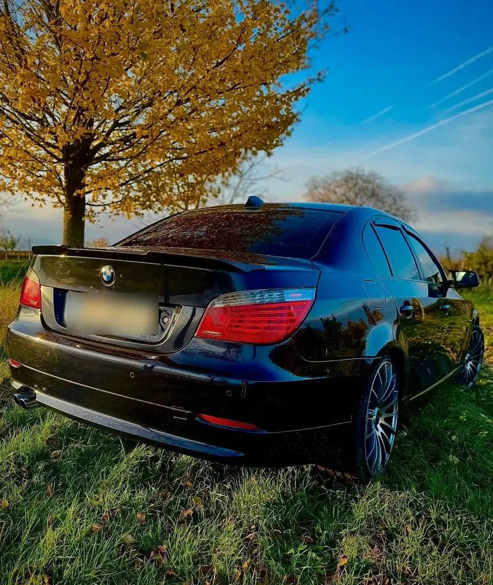 Gebraucht BMW 530 272 PS (200 kW) 2008 Blau Limousine