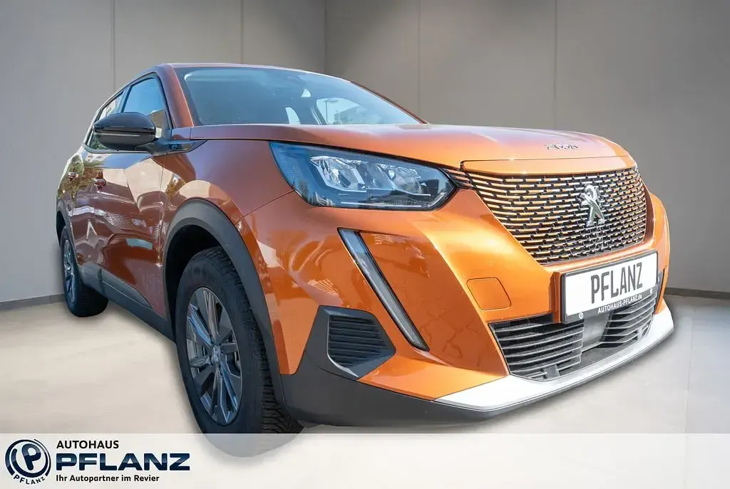 Gebraucht Peugeot e-2008 Active 100 kW (136 PS) 2022 Orange SUV