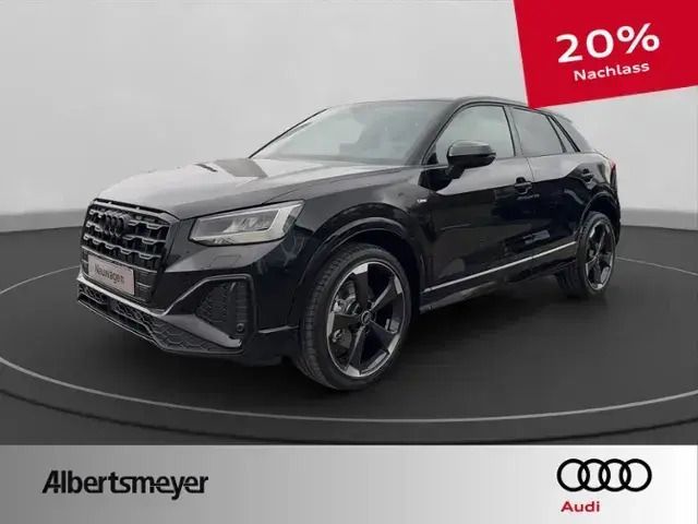 Schwarz Gebraucht 2025 Audi Q2 Black Edition SUV | 37.989 € - Bild 1/4