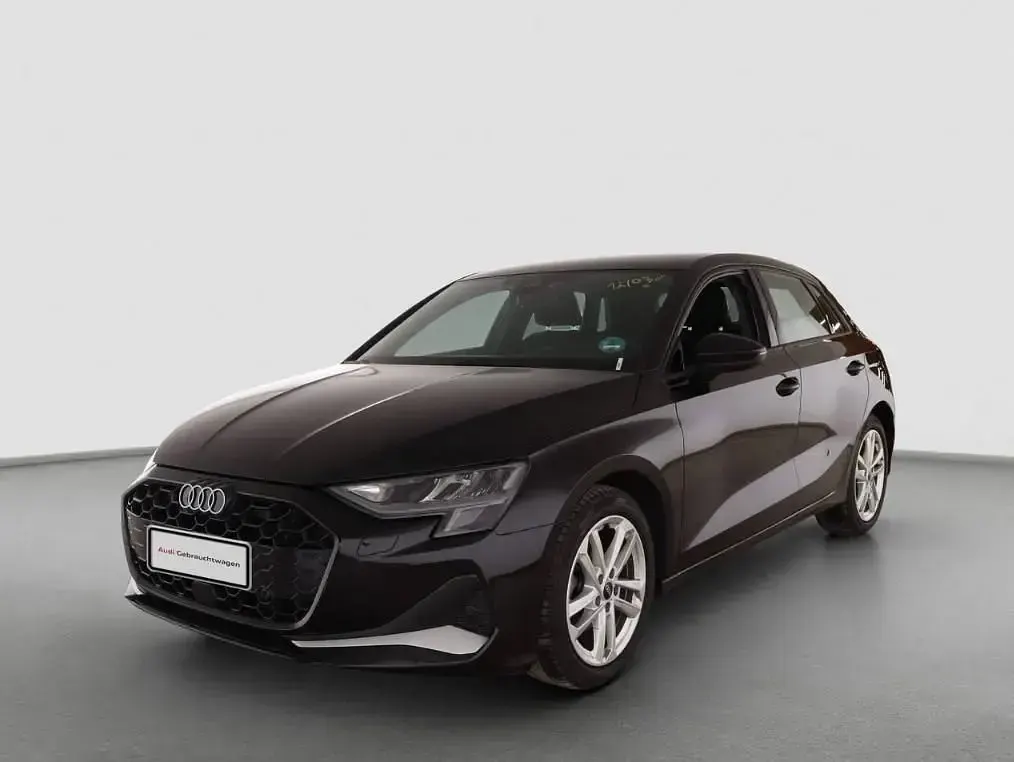 Gebraucht Audi A3 Advanced Plus 150 PS (110 kW) 2025 Mythosschwarz metallic Limousine