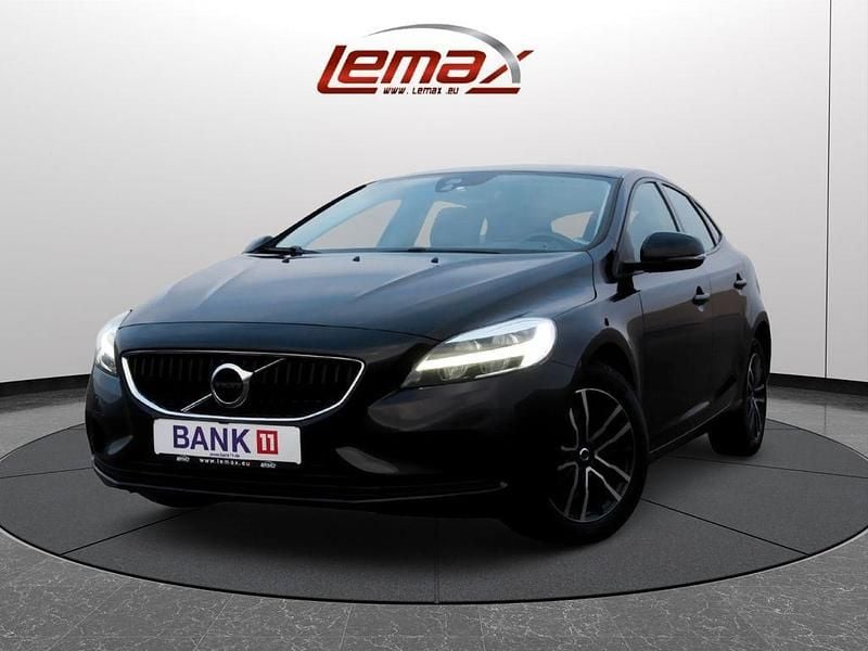Schwarz Gebraucht 2019 Volvo V40 Limousine | 9.990 € (Fairer Preis) - Bild 1/4